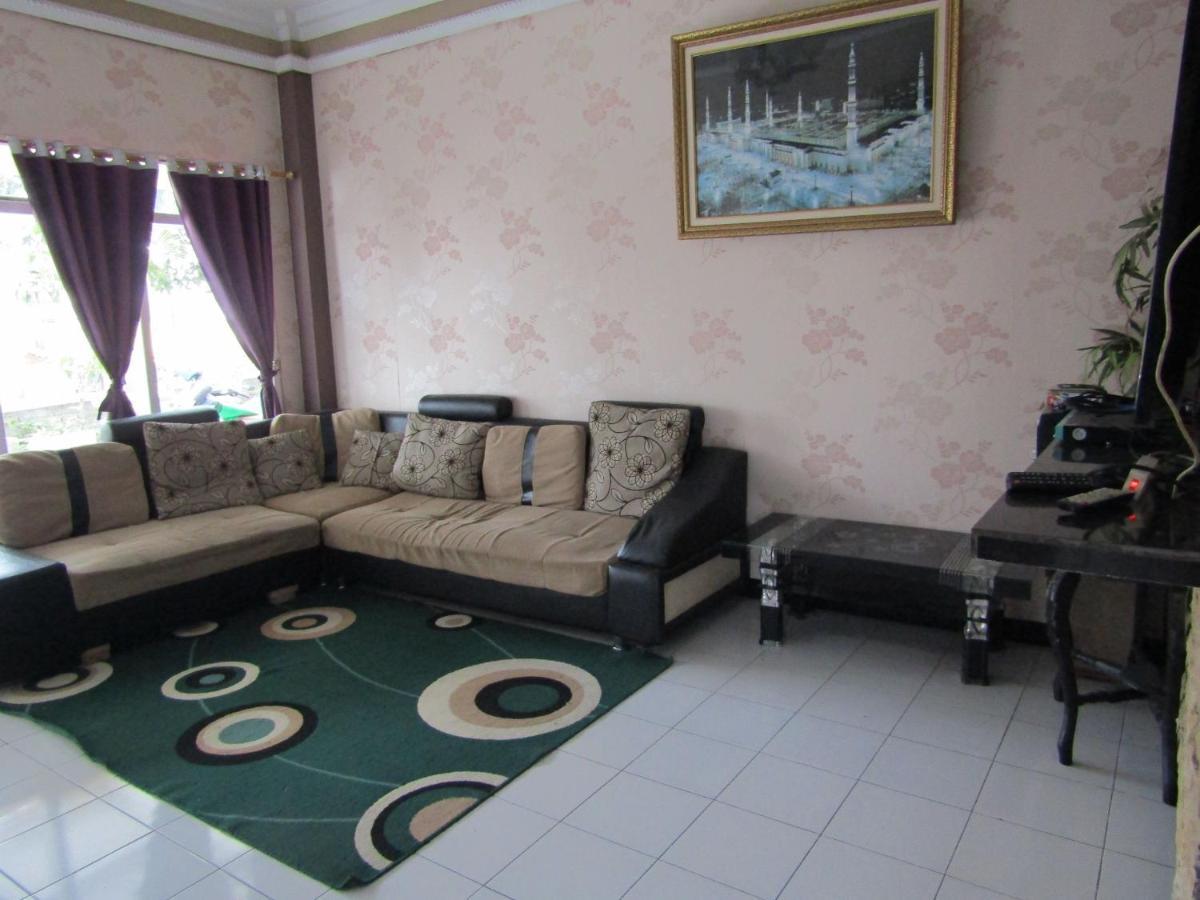 Penginapan Melati Sarangan Ngoại thất bức ảnh