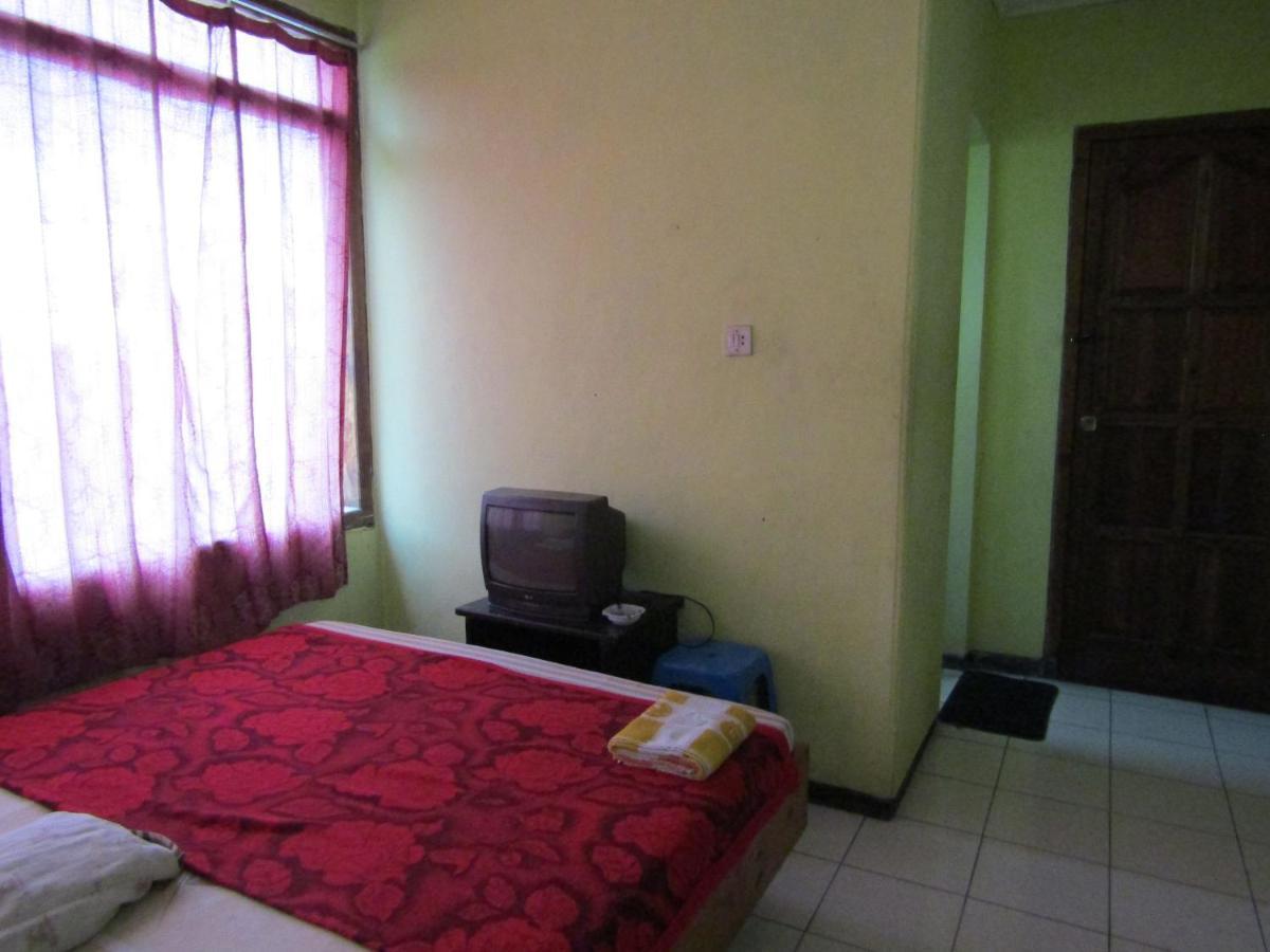 Penginapan Melati Sarangan Ngoại thất bức ảnh